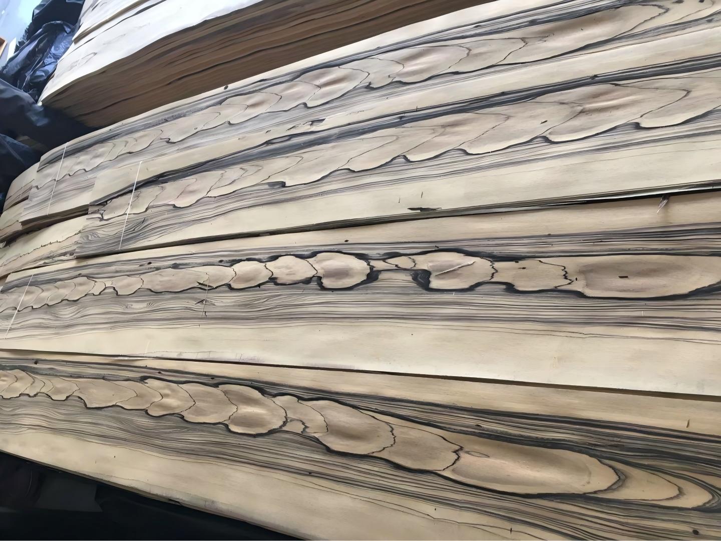 Ebony Wood Grain Pattern