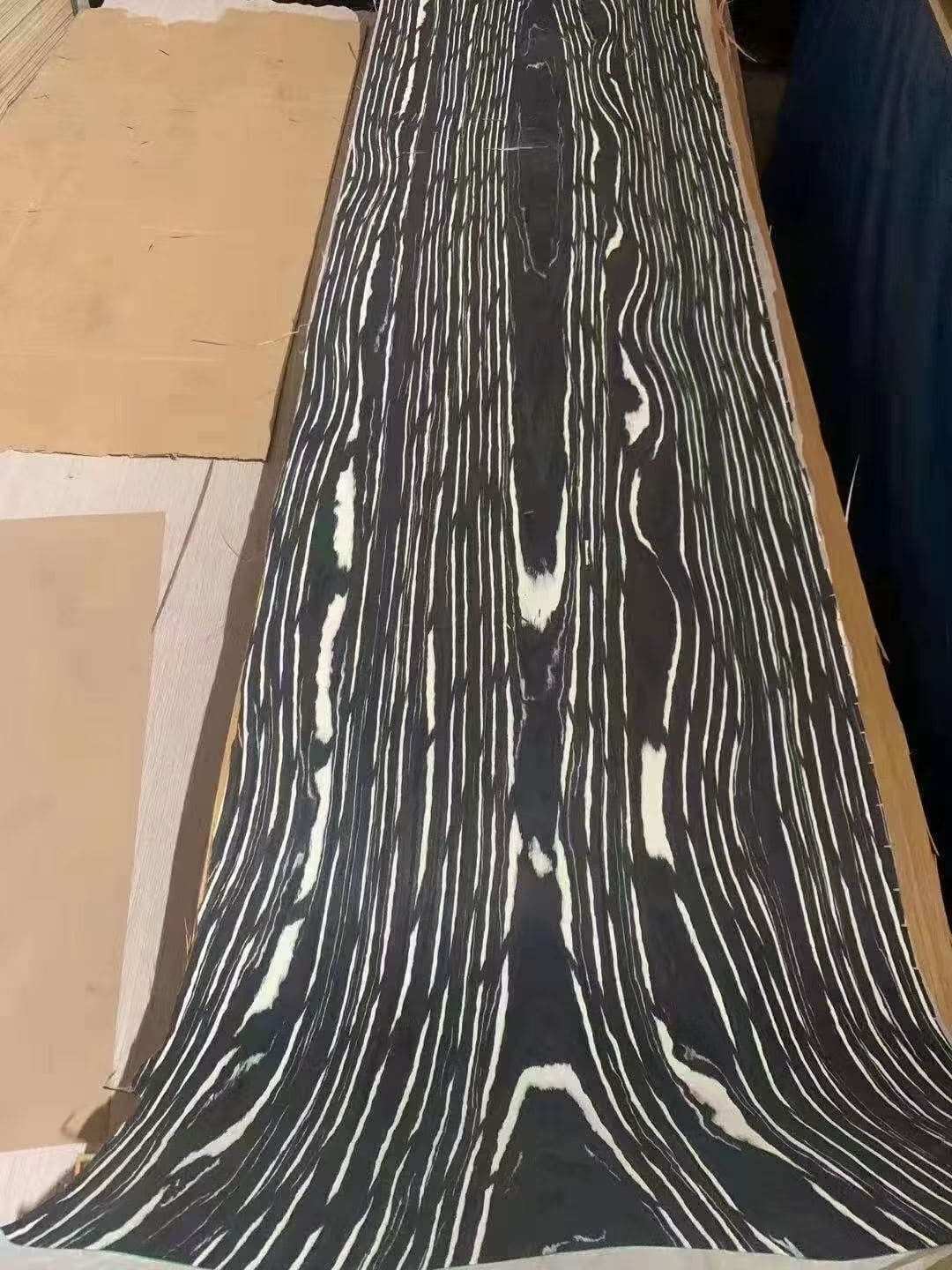 Engineered Veneer Detail